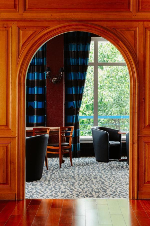 Mercure Nevers Pont De Loire Bagian luar foto