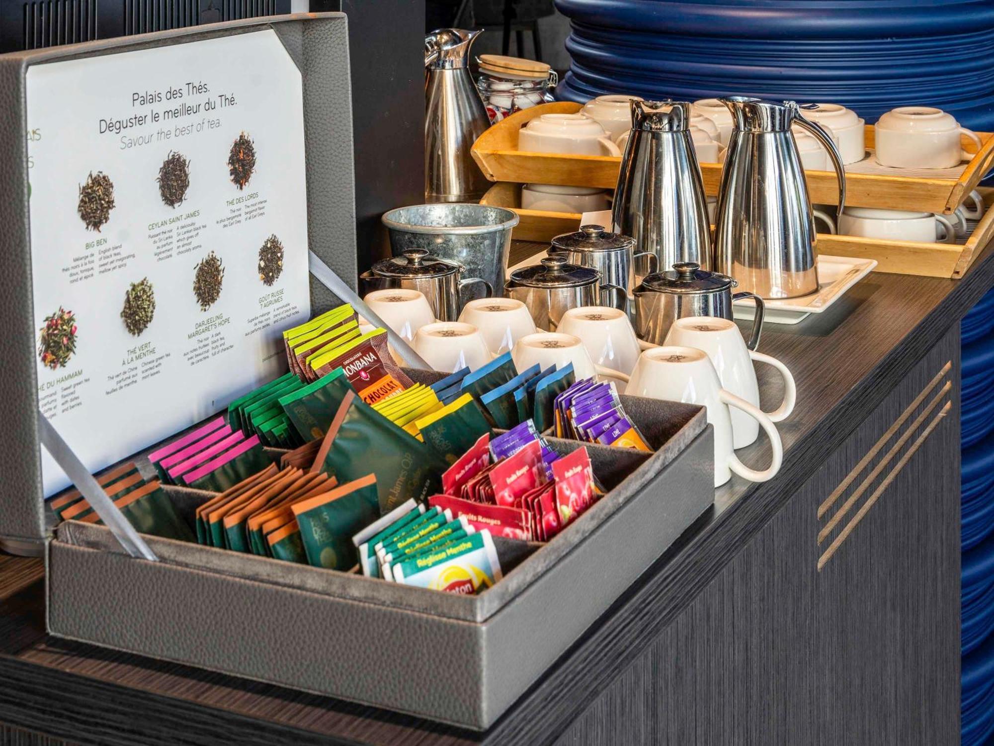 Mercure Nevers Pont De Loire Bagian luar foto
