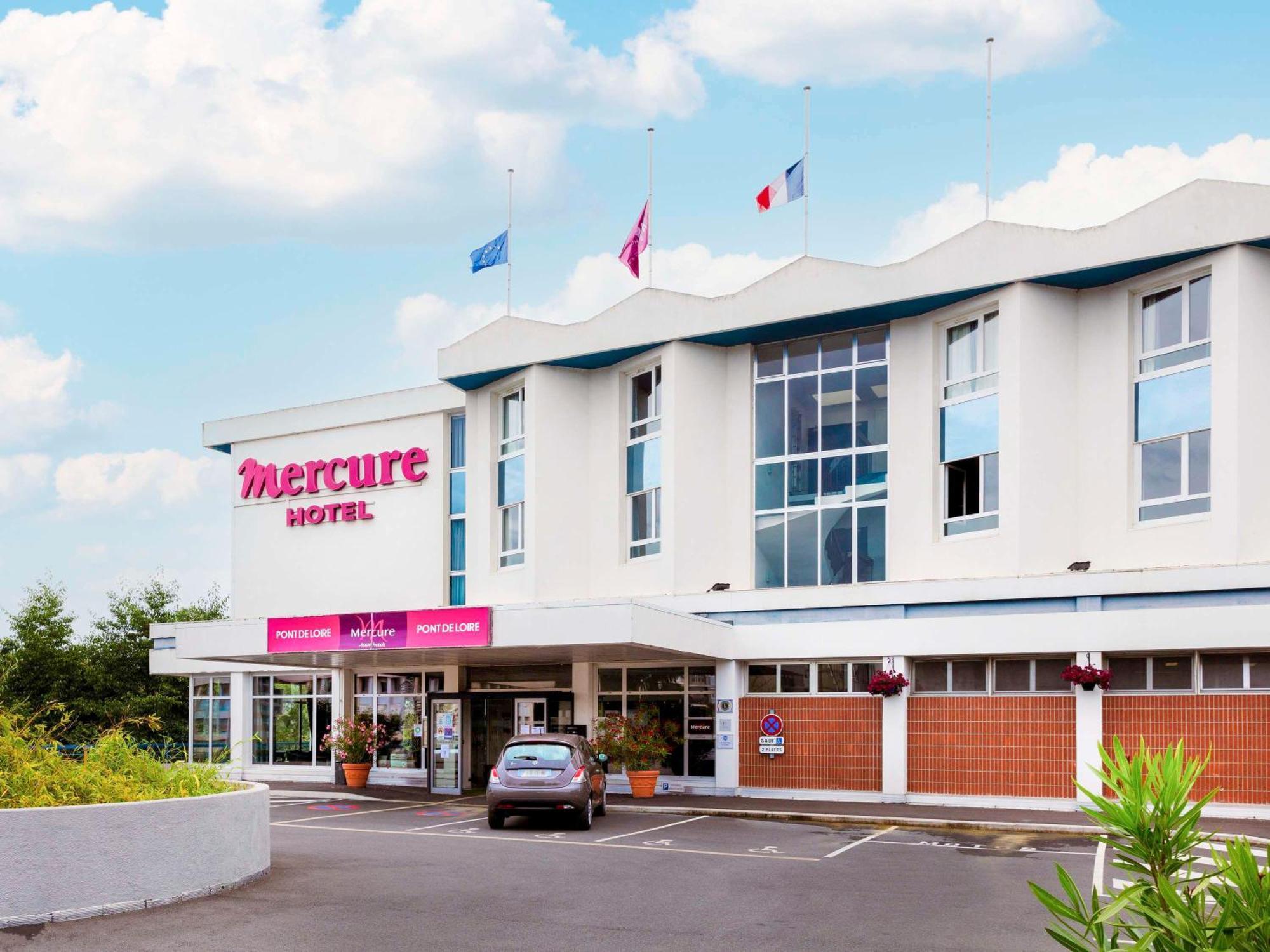 Mercure Nevers Pont De Loire Bagian luar foto