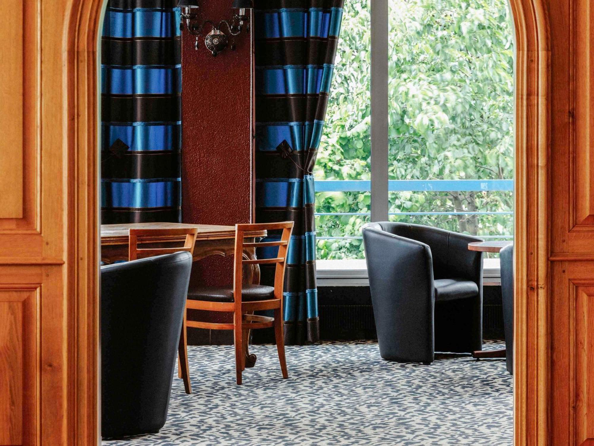 Mercure Nevers Pont De Loire Bagian luar foto