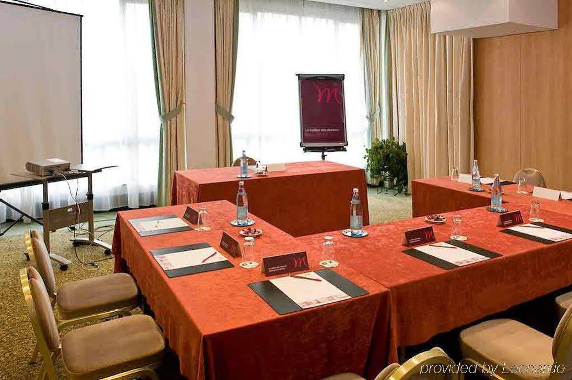 Mercure Nevers Pont De Loire Bagian luar foto